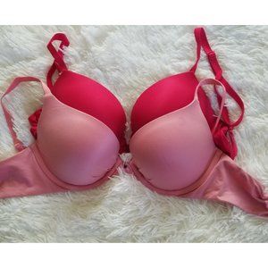 2 Victoria's Secret bras